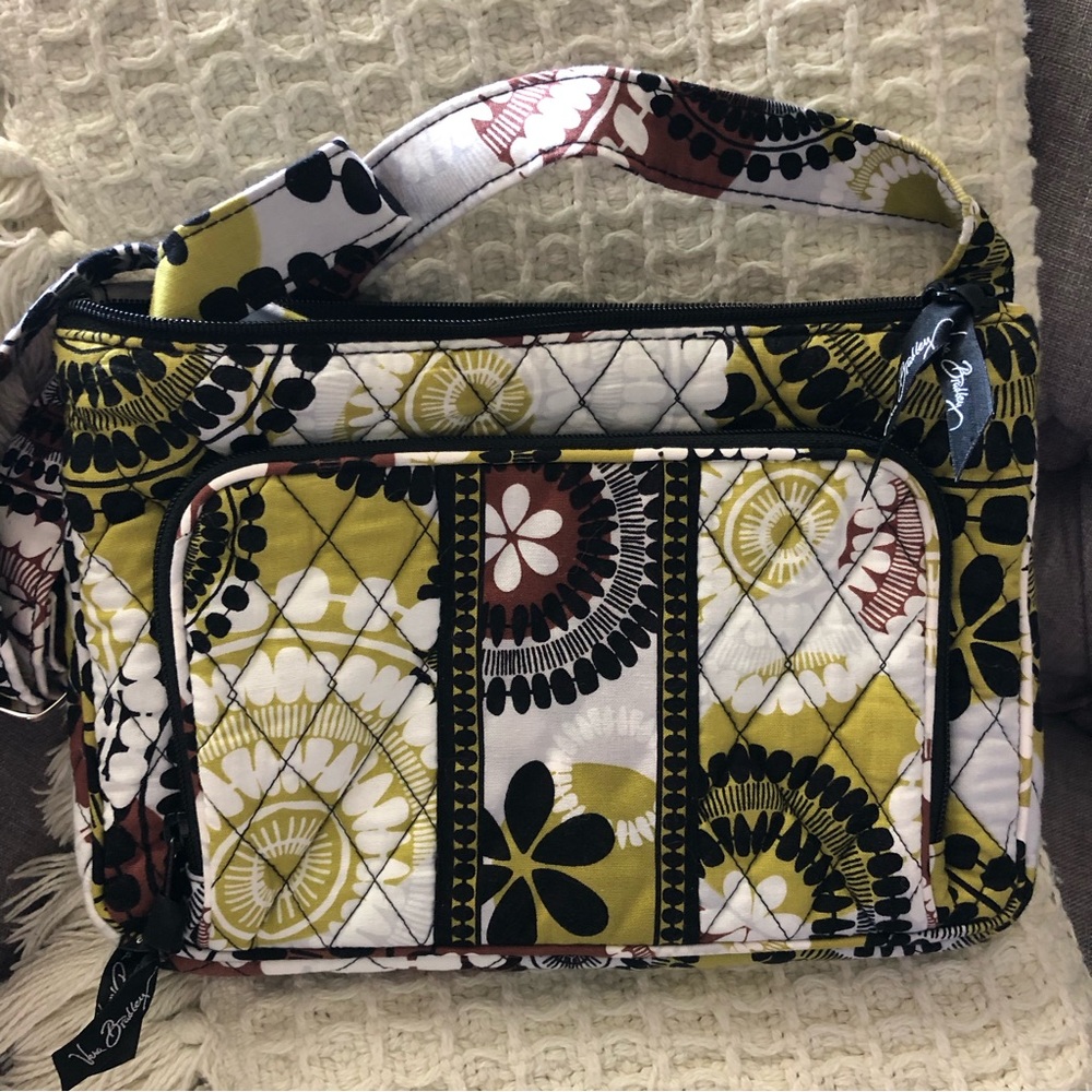 Vera Bradley Cocoa Moss shoulder bag- like new!!